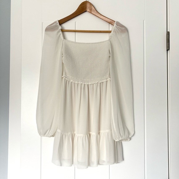 Aritzia Wilfred Tempest Mini Dress Smocked White Chiffon Romantic Feminine 2XS - Picture 13 of 16